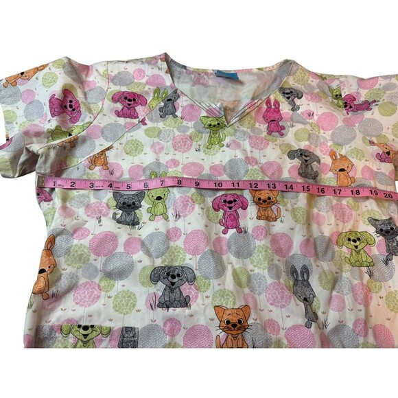 Cherokee HQ Scrub Best Furiends Vneck Neck 4762V-BFFS Vet Medical  Scrub Top - Picture 3 of 5